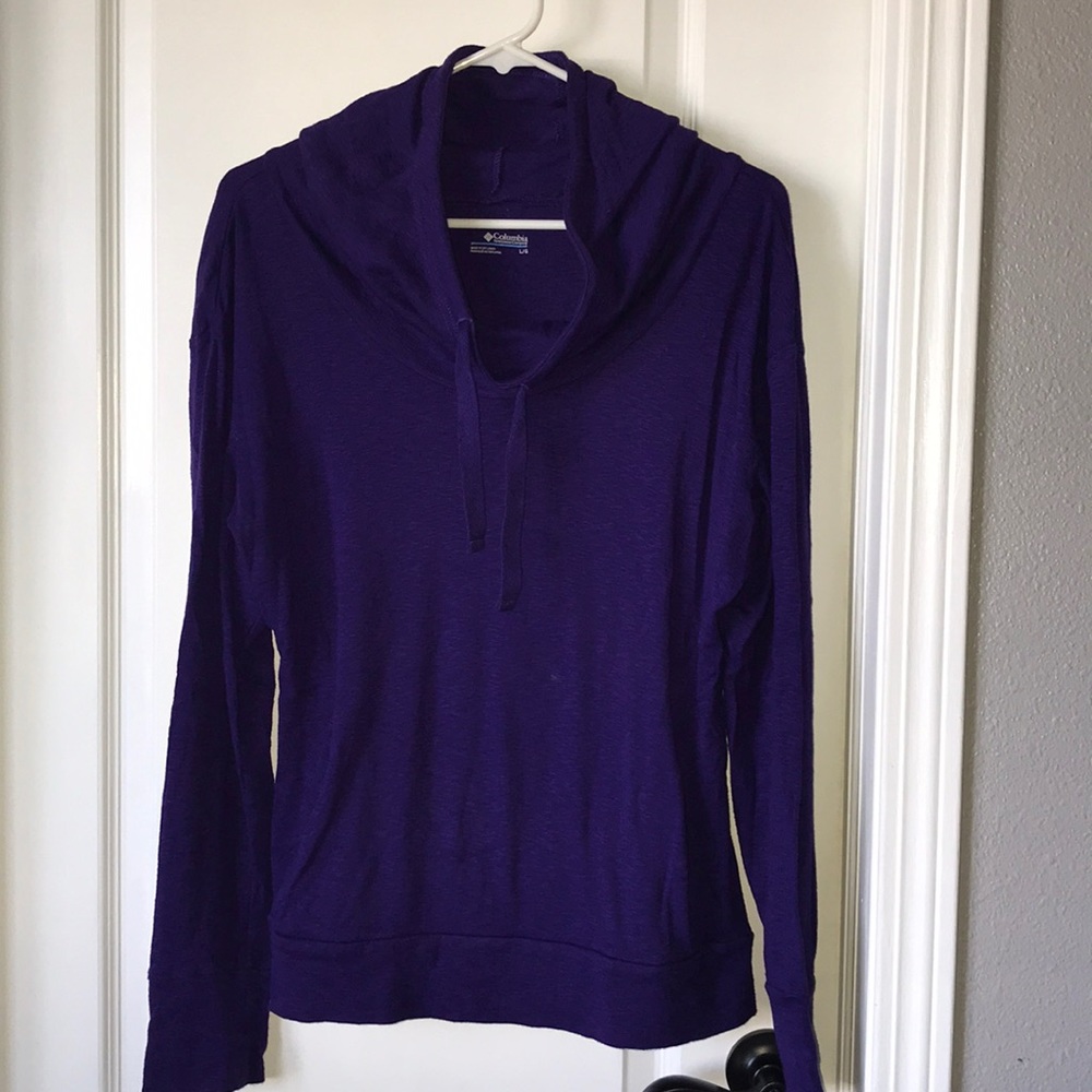 Ladies Columbia light weight sweatshirt